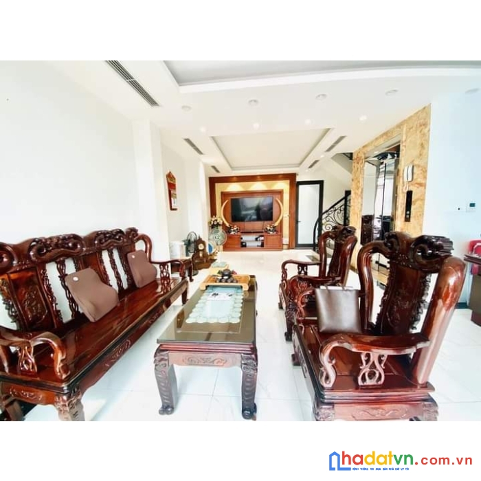 Cần bán nhà dương văn bé, hai bà trưng. nhà đẹp 5 tầng thang máy, dt99m2. chỉ 11 tỷ.