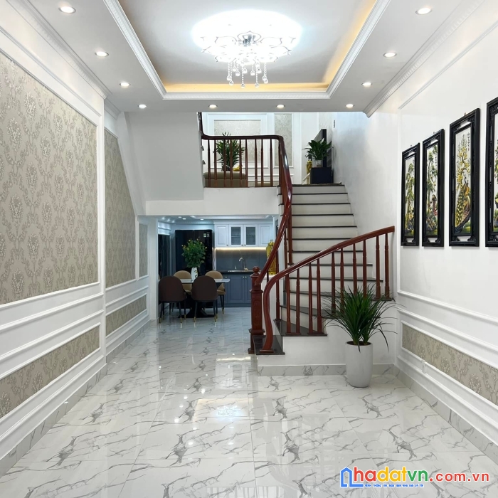 Bán nhà tây sơn, đống đa, ô tô, tặng nội thất, 40m2 6 tầng, giá 5.5 tỷ