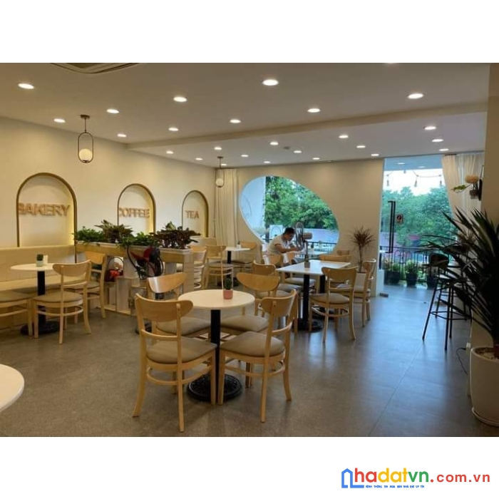 Bán nhà mặt phố yên phụ, vỉa hè rộng vị trí đẹp kd đỉnh,109m2, 5tầng, mt10,5m,nhỉnh 30tỷ.