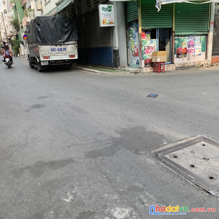 Bán nhà căn góc 2 mt hẻm 373 lý thường kiệt, dt: 5.2x15m, 5 t - 6 pn, 12.5 tỷ