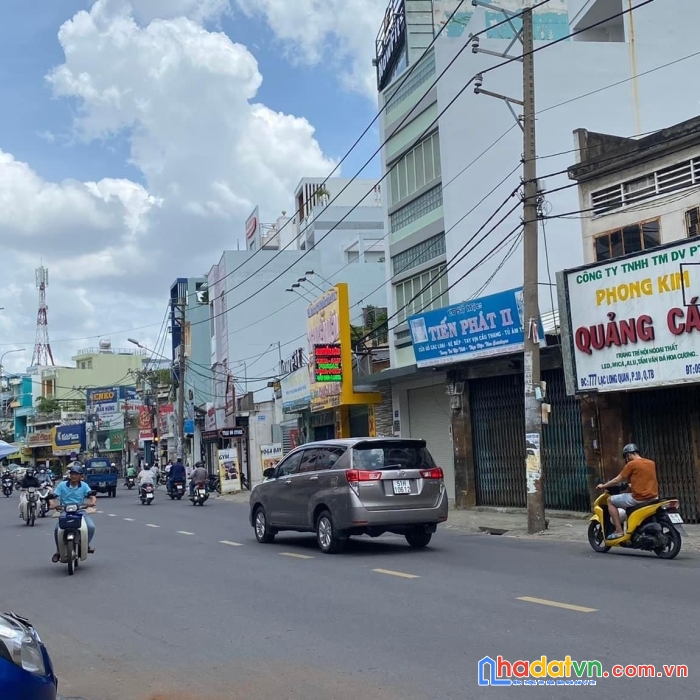 Bán nhà cấp 4 mặt tiền nguyễn thái bình gần cộng hoà, dt: 6x11m, giá chỉ 19 tỷ