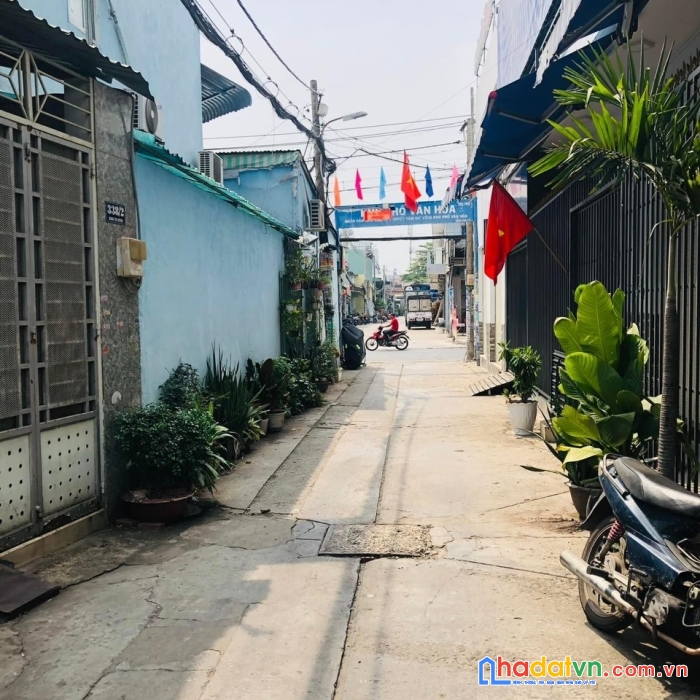 Bán nhà 4 tầng đường bình trị đông, hẻm xe hơi, 58m2 chỉ 6.3 tỷ