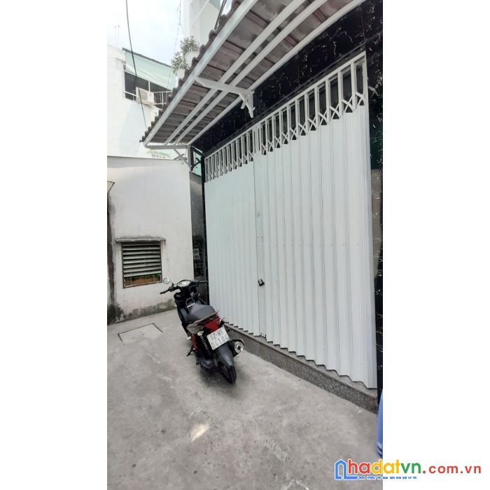 Nhà mới, 3 tầng nở hậu hẻm 232 hưng phú p8q8. giá 4,39 tỷ tl