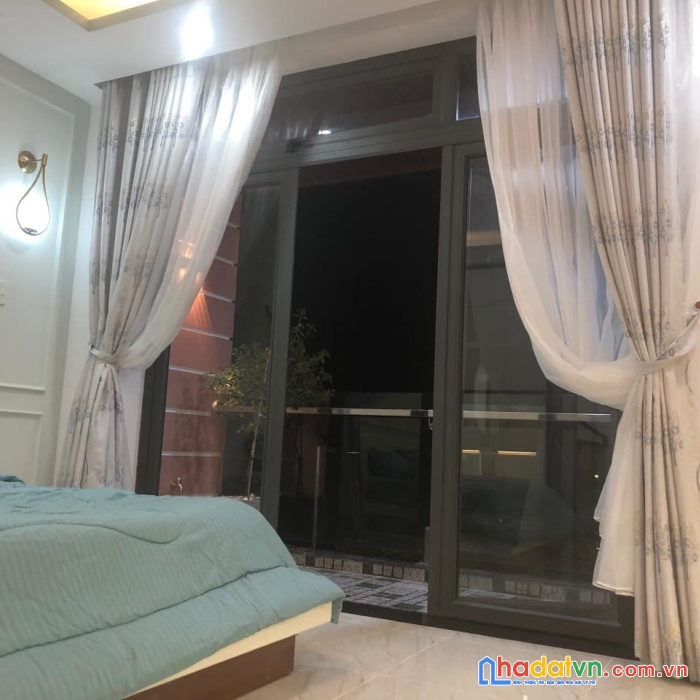 Nhà hẻm 5m phạm hữu lầu quận7,dt54m2,3pn,chỉ 5.x tỷ