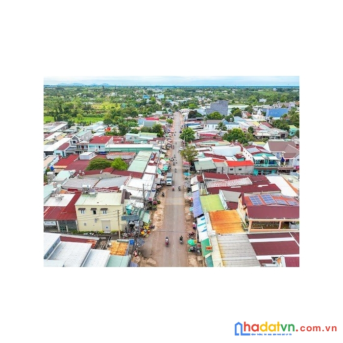 Đất mặt tiền chợ full thổ, sổ đỏ,đối diện tái định cư, khu cn đường 45m đi sân bay.lh 0906 276 995