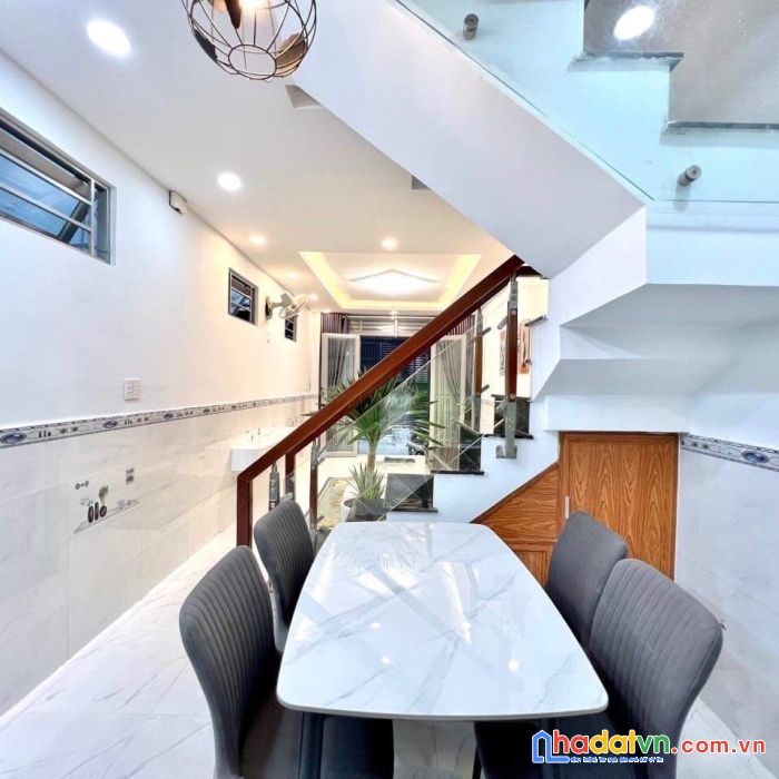 Bán nhà phạm văn chiêu gò vấp ô tô đổ cửa 35m2 mới ở ngay nhỉnh 3 tỷ