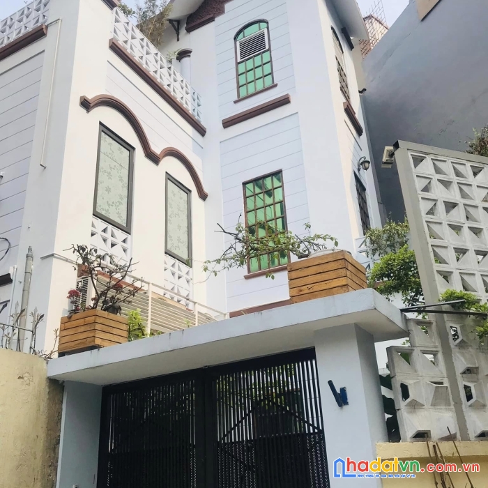 Bán nhà phố đông tác, gần phố, ô tô, biệt thự, mặt tiền lớn, 84m2, nhỉnh 9 tỷ