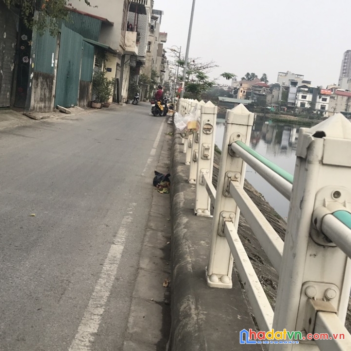 Bán nhà hồ tai trâu ngọc lâm 80mx5t view hồ mt6m