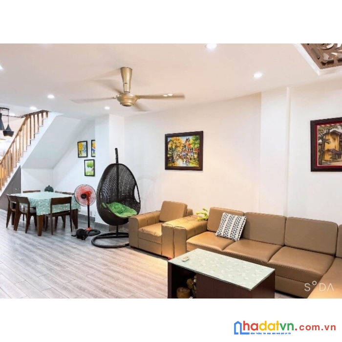 Cần bán gấp nhà dương hồng, giá rẻ 9,5 tỷ, sổ hồng, lh: 0902277579