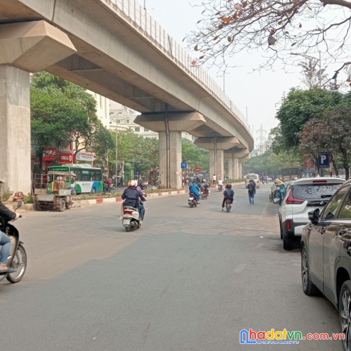 Bán nhà 40m2, 4t, mt5m, phố hào nam, đống đa, ô tô kd,  giá 7,5 tỷ,