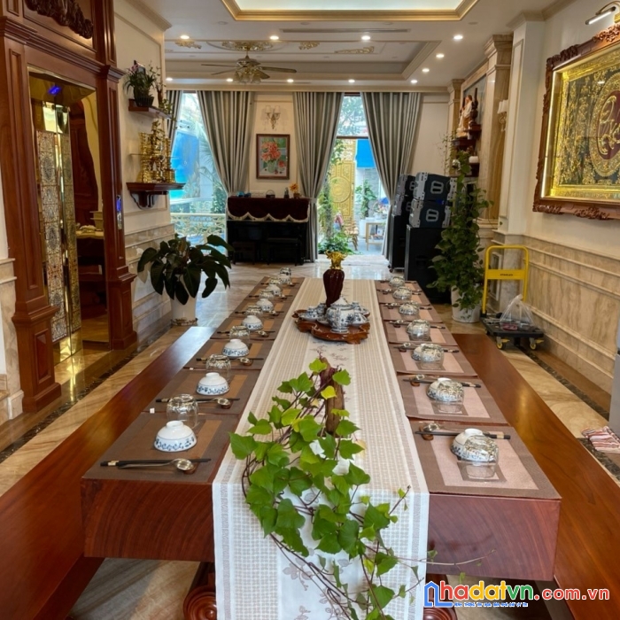 Giá mới, biệt thự mặt tiền ấp chiến lược - ngang 8m - có thang máy - quận bình tân