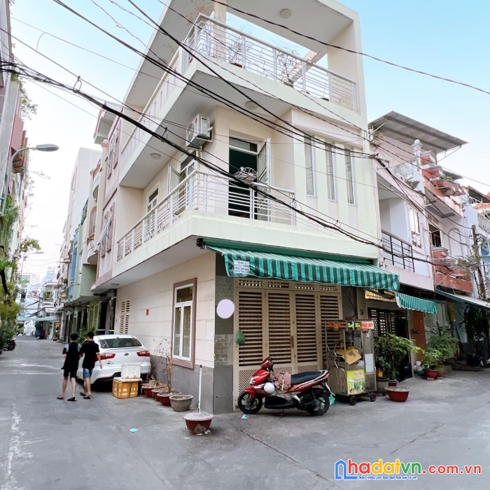 Bán nhà mặt tiền nội bộ quận 4 - dt 4 x 10 - 3 tầng . đường 8m - 9 tỷ 9