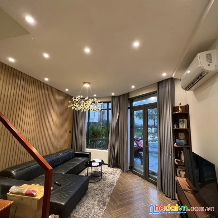 Bán nhà hxt né dương quảng hàm 50m 4tầng giá7tỷ3 tl  tặng nội thất 2tỷ5