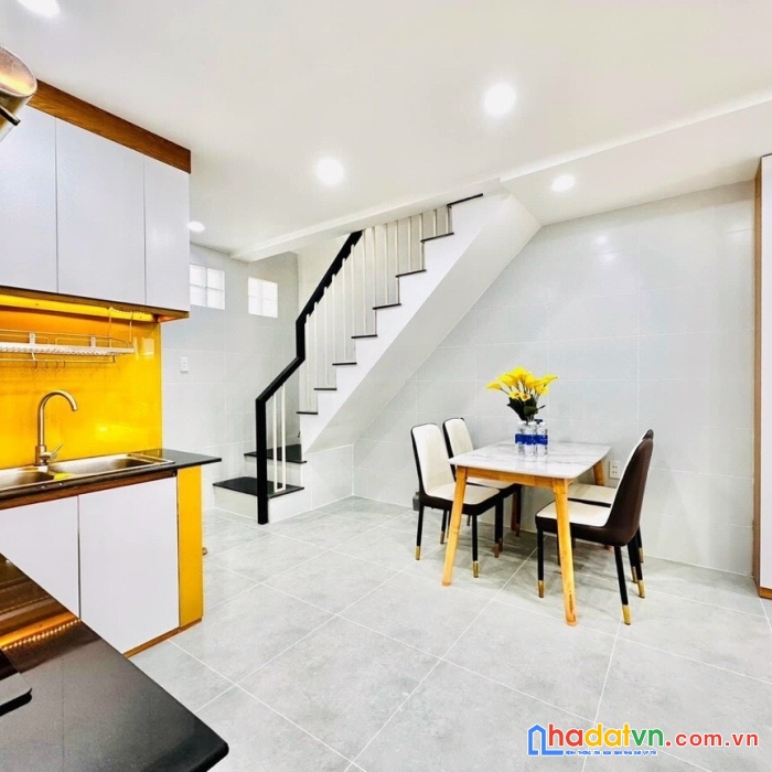 Hoàng hoa thám p7 bình thạnh 5tang hẻm xe hơi 7,9 tỷ