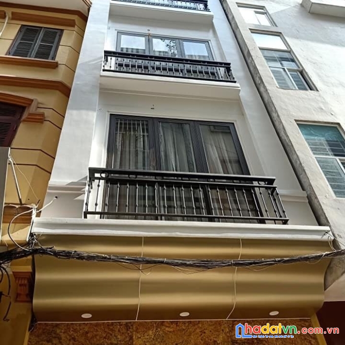 Rẻ! trần duy hưng, mới, lô góc, thông, kd, ba gác tránh,  42m2 x 5tm 4.9 tỷ