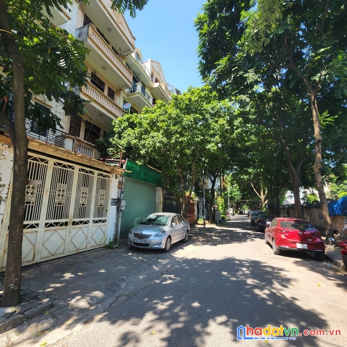 Liền kề kđt trung yên, cách mặt phố trung hòa 50m
