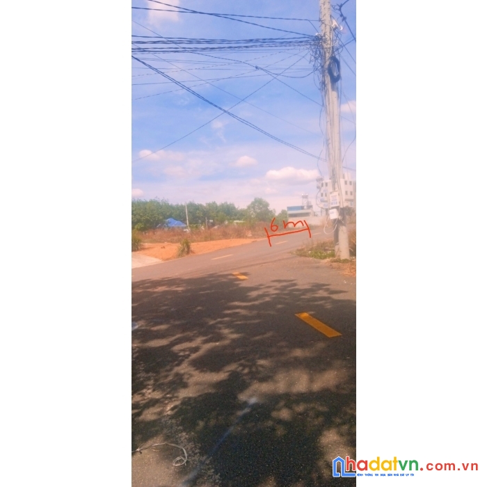 Nhà em chính chủ cần bán lô đất 204m , có 100m tc_lh: 0937831719