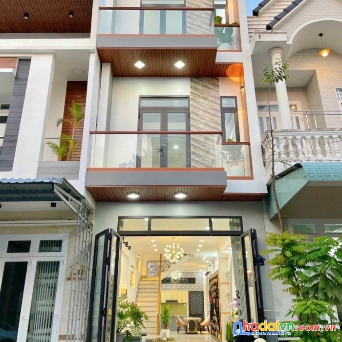 Bán nhà 1 trệt 2 lầu cực đẹp đủ công năng full nội thất cao cấp