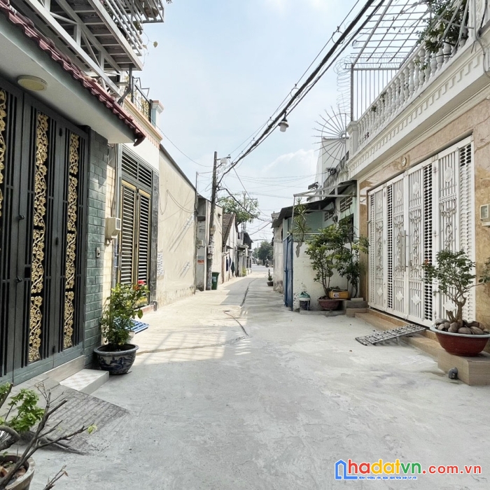 Nhỉnh 4 tỷ sở hữu nhà 3 tầng - 64m2 - hxh trần thị cờ q12 - ngay chợ thới an.