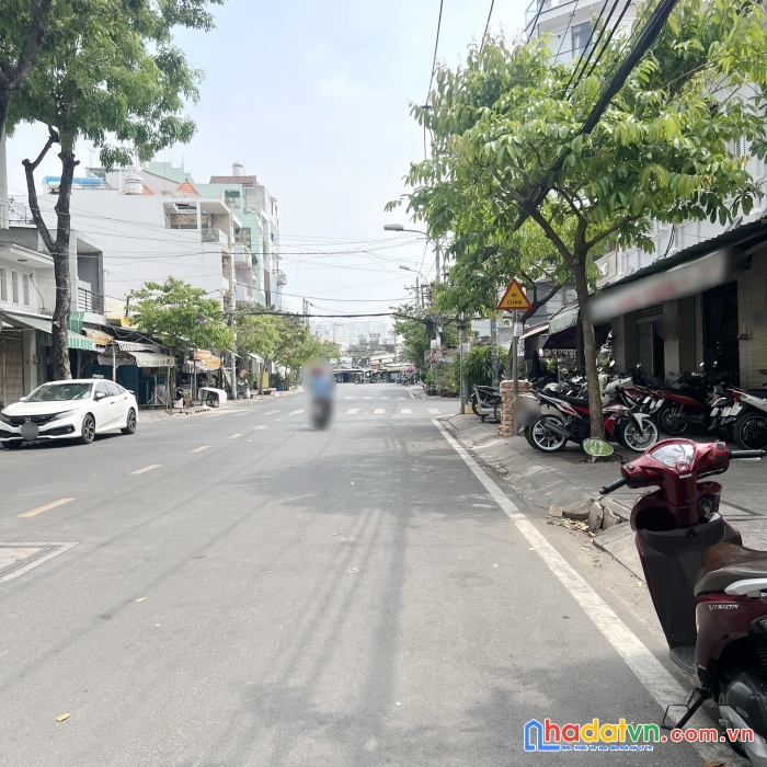 Nhà bán mặt tiền kdoanh nguyễn quyền  p11 q8 8.9 tỷ