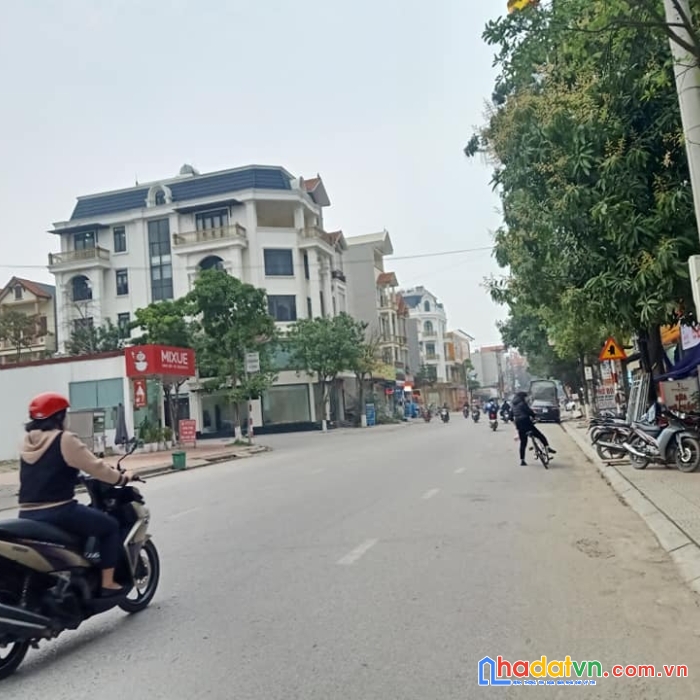 Cc bán lô góc mặt phố âu cơ, tt hồ, bắc ninh, giá thương lượng