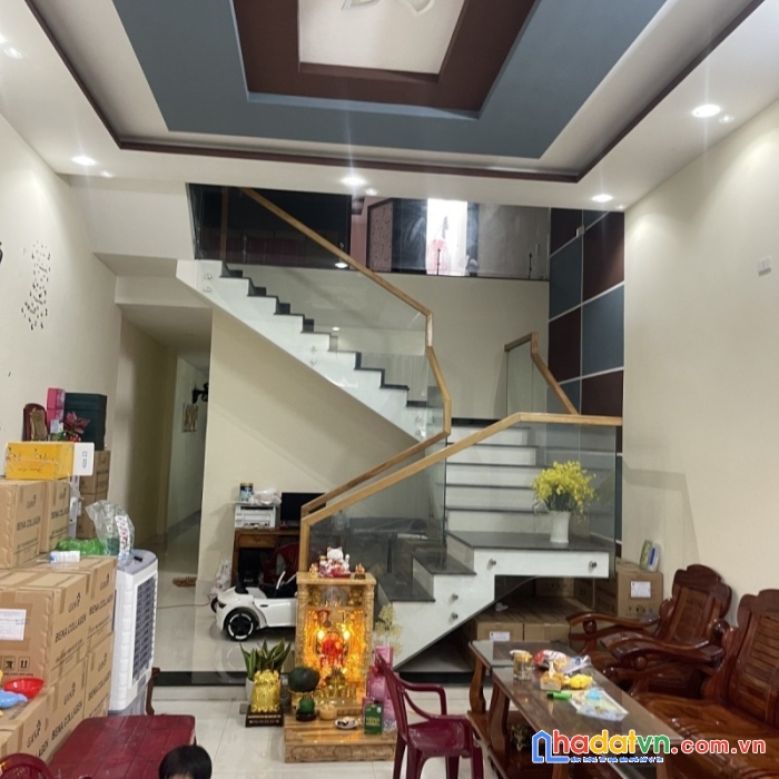 Nhà mặt tiền bùi vịnh, gần lê đại hành cẩm lệ, 120m2, 2 tầng đẹp
