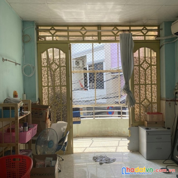 Mặt tiền đường sô 7 quận 4 dt 3,5 x 9 - 4 tầng