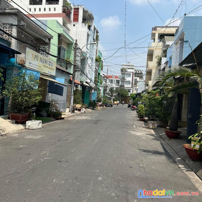 Bán nhà mới mặt tiền đường đỗ thị tâm,3 tầng, đường nhựa 10m, 79m2 chỉ 12.5 tỷ