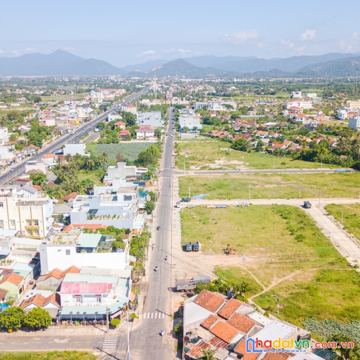 Đất nền khu đô thị kinh tế biển nam phú yên thổ cư đầy đủ giá 1,8 tỷ.