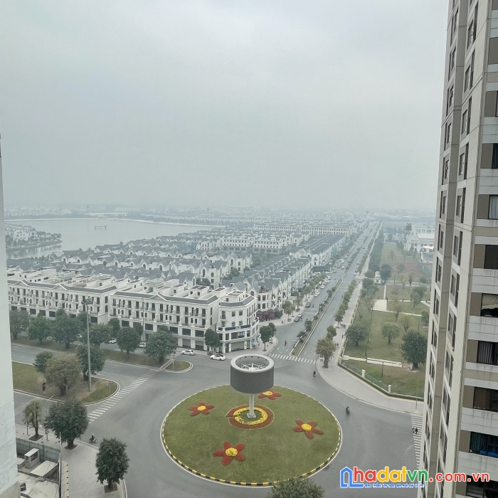 Cần bán căn chung cư 3pn2vs view biệt thự và hồ điều hòa 24,5ha vinhomes ocean park