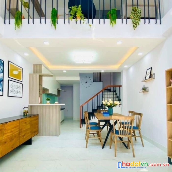 Nhà bán 5 tầng hẻm thông sát mt dương bá trạc p2q8