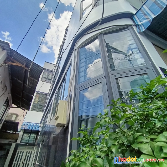 Giảm hơn 500 triệu, nhà 70m2, 4 tầng, gần landmark 81, chỉ 7 tỷ 690