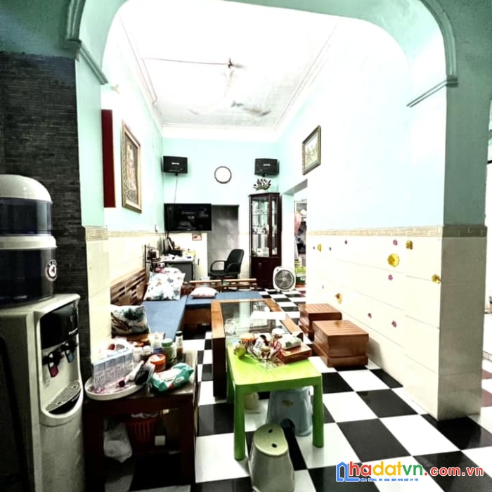 Nhà kim ngưu hai bà trưng 20m ra phố 71m 4 tầng mt 6.3m 5.6 tỷ
