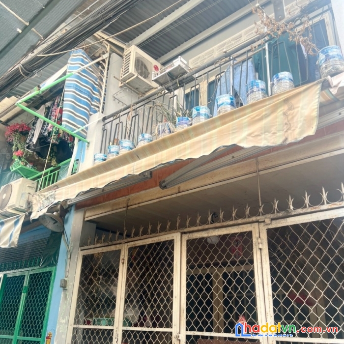 Nhà góc hẻm thẳng đường hoài thanh p14q8 giá : 2.3 tỷ tl