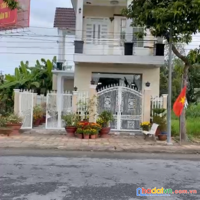 Chính chủ bán căn nhà vị trí đẹp tại phường đông thuận, thị xã bình minh, vĩnh long