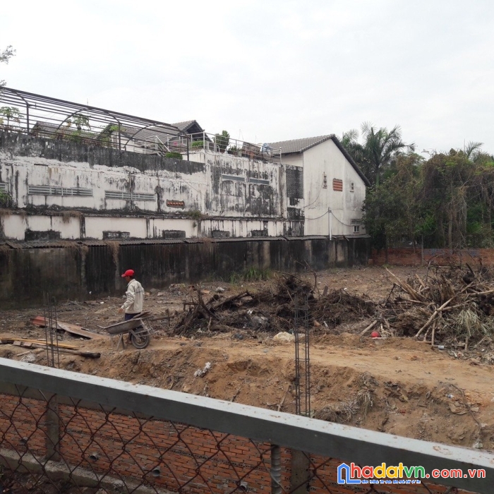 Cần cho thuê đất 1000m2 cạnh lavita charm, ngã tư bình thái, metro xlhn