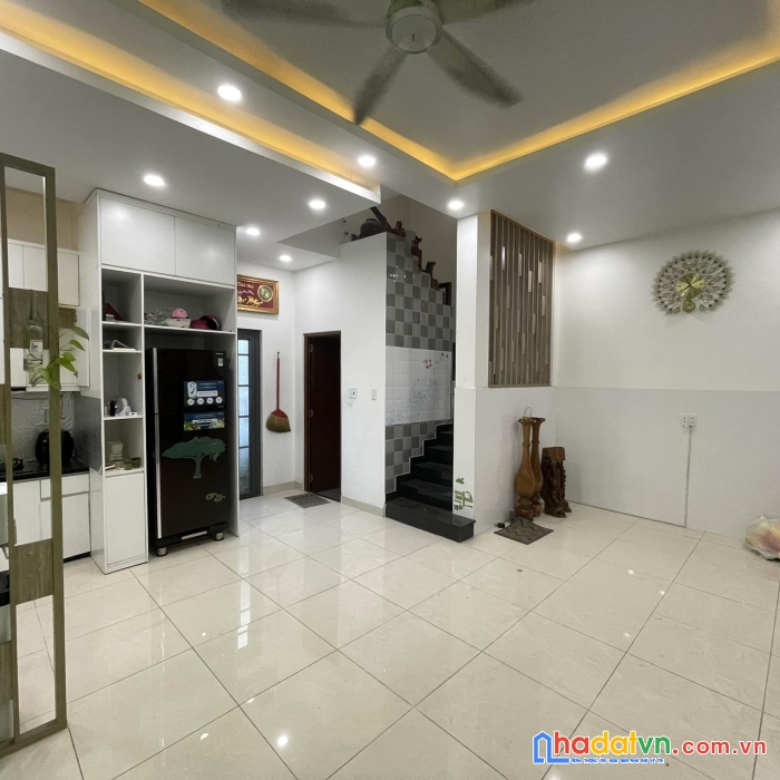 Bán nhà mới đẹp lê công phép- ngang khủng 6.4m- giá 4.2 tỷ- chủ tặng hết nội thất