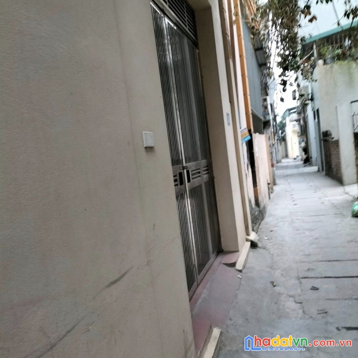 Bán nhà lê trọng tấn - 41m dân xây - giá 2.4 tỷ