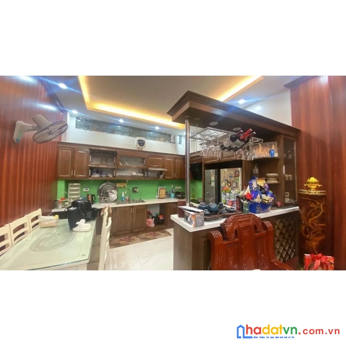 Cần bán nhà lê lợi hà đông 35m 4t - trung tâm - giá 3.x tỷ