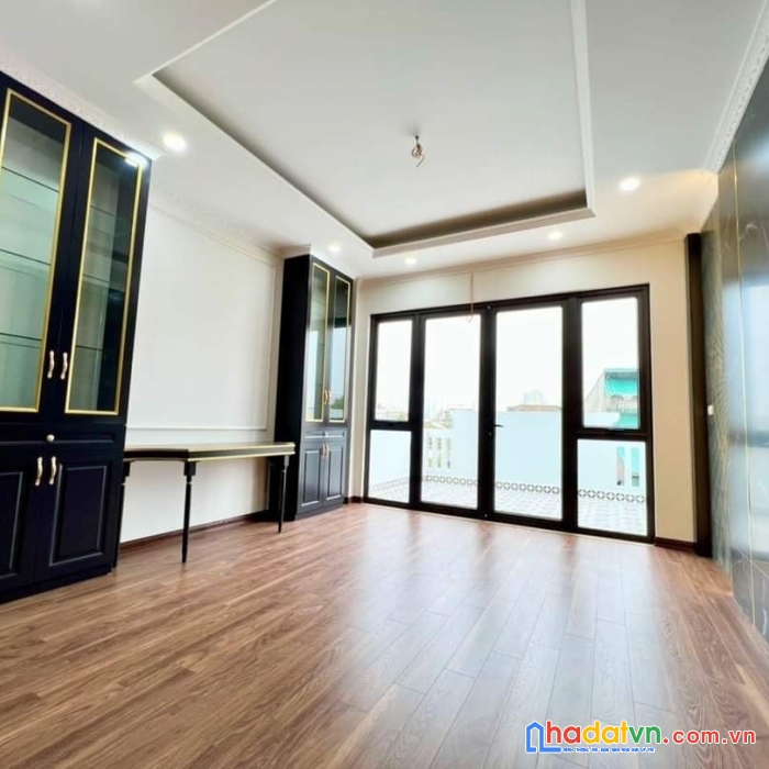 Bán nhà đường tân mai 76m2 ô tô kinh doanh 12.5 tỷ