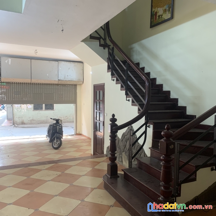 Cho thuê nhà riêng phố bùi xương trạch , 60m2 x 3,5 tầng, ô tô , kinh doanh, 15tr