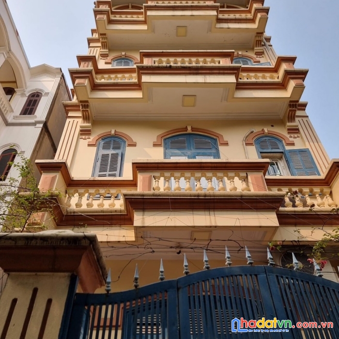 Chủ cần bán gấp nhà nguyễn sơn 102m2x4.5t phân lô ô tô 10tỷ