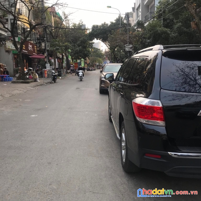 Bán mảnh đất 215m2 tại đường nguyễn khánh toàn, cầu giấy, lô góc, kinh doanh bất chấp giá 70 tỷ