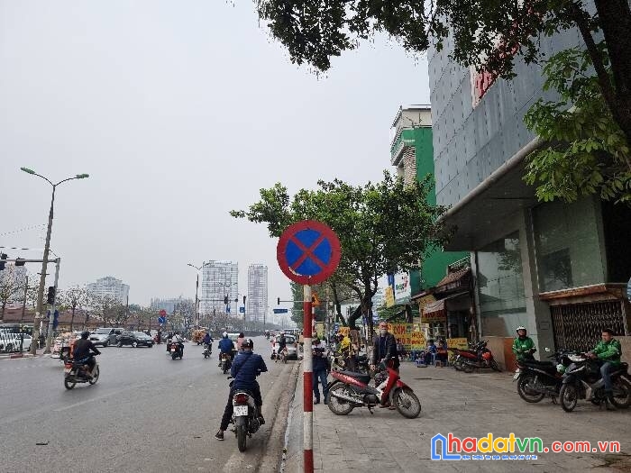 Giảm 1 tỷ nhà mặt phố giải phóng- hai bà trưng, 90m2, mặt tiền 4, giá rẻ 9.6 tỷ.lh 0969796366