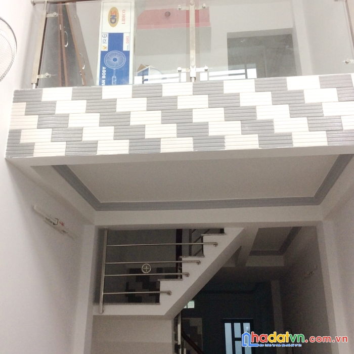 Nhà 4 tầng đường nguyễn chế nghĩa p12.q8. giá 4.3 tỷ tl ít