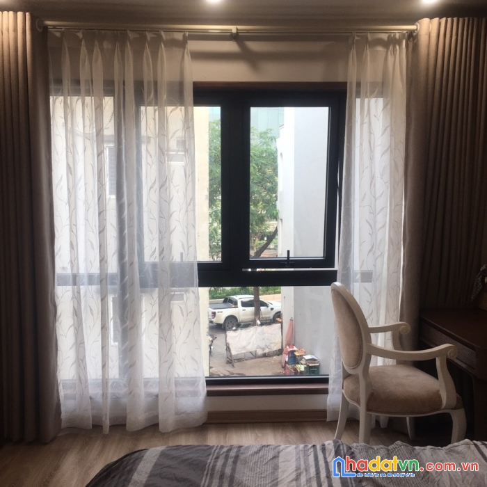 Lạc long quân 45m 6t 8pn giá chỉ 7 tỷ 9