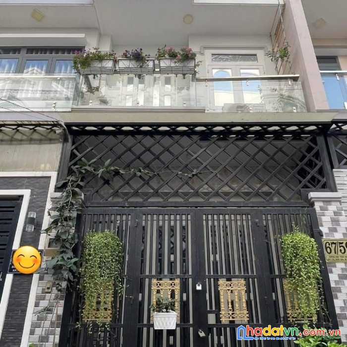 Bán nhà mặt tiền đường tân vĩnh quận 4 - dt 5 x 11 - 3 tầng - lô gốc view đẹp - giá 10 tỷ