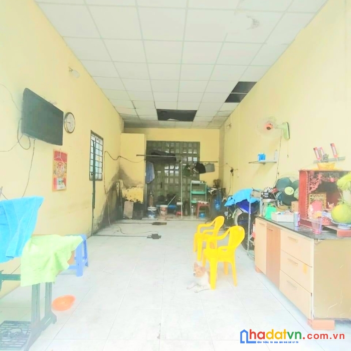#cho thuê nhà nguyên căn mặt tiền hẻm 500 đoàn văn bơ, p14, q 4.ngang 4x8m 
6,5 triệu tháng