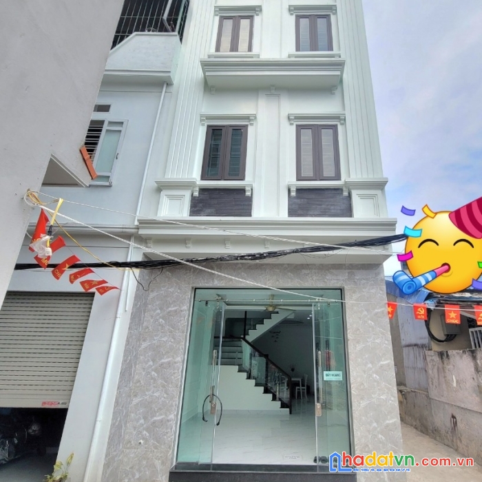 3.bán nhà độc lập 4 tầng 213 thiên lôi oto vào nhà xây mới sieu đẹp giá rẻ.