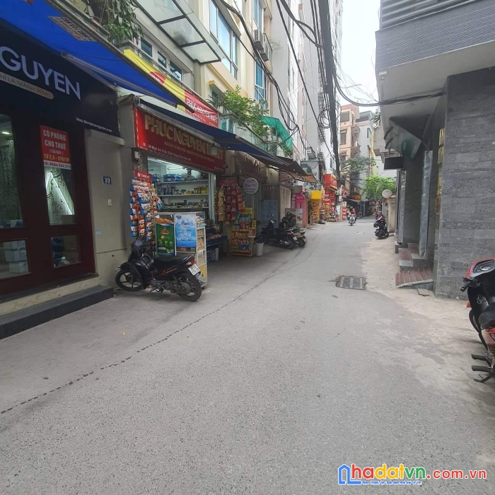 Bán nhà xuân thủy, gần ô tô, ngõ thông, kinh doanh, 115m,  9 tỷ